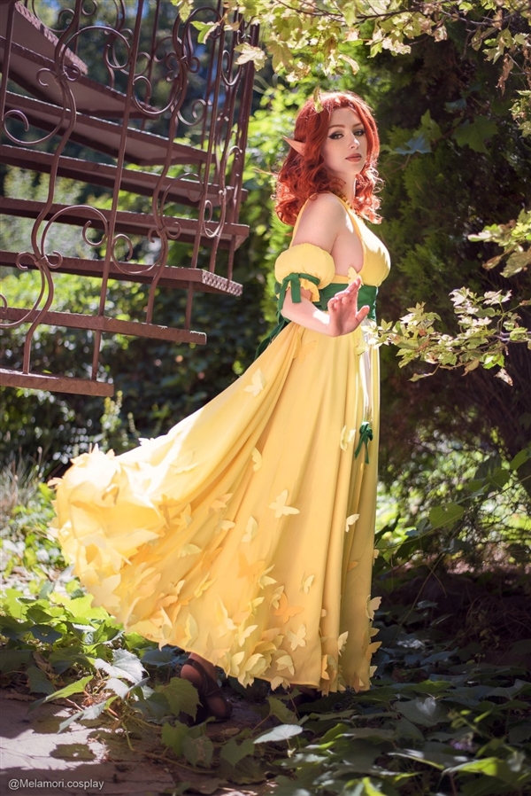 捕魚機：《X戰警》鳳凰女Cos美圖訢賞：膠衣完美展示好身材