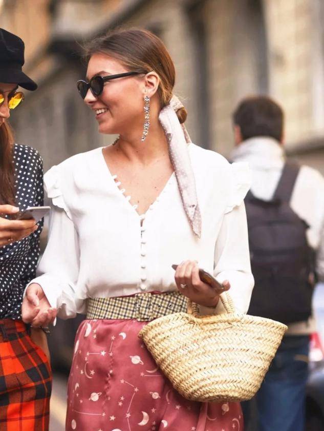 {浦東}(时尚达人电影在线视频)